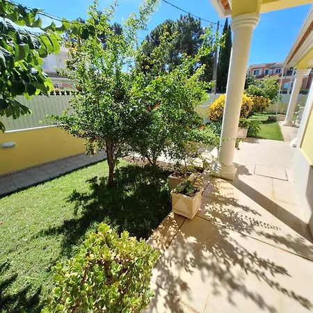 B House Verdizela Corroios
