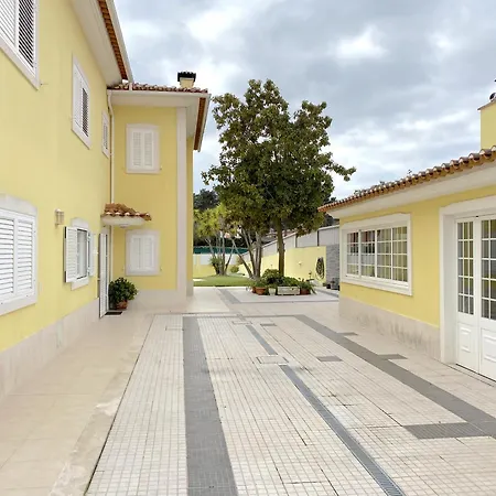 Vakantiehuis B House Verdizela Corroios